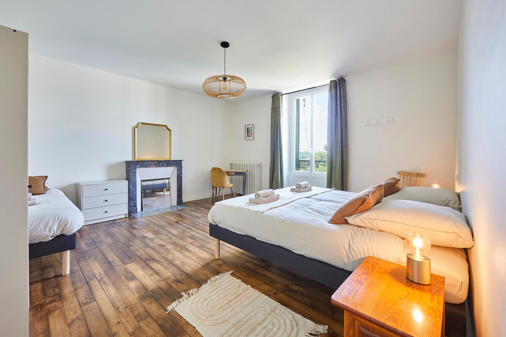 Le Logis Du Clerge - Grande Maison Pour 15p * Lassy